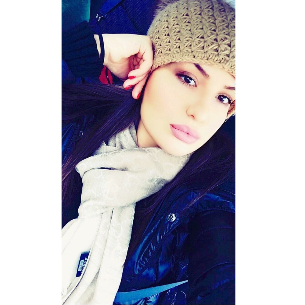 ✨ Meet your Posh Ambassador! ✨